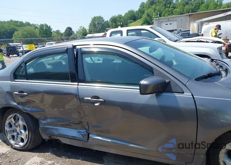 2010 Ford Fusion Se из США, поврежденный, VIN 3FAHP0HA7AR387701